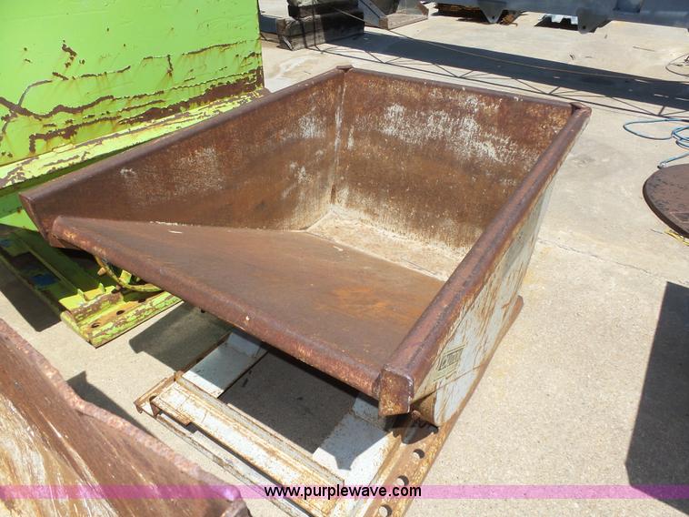 image for item K8399 (4) self dumping hoppers