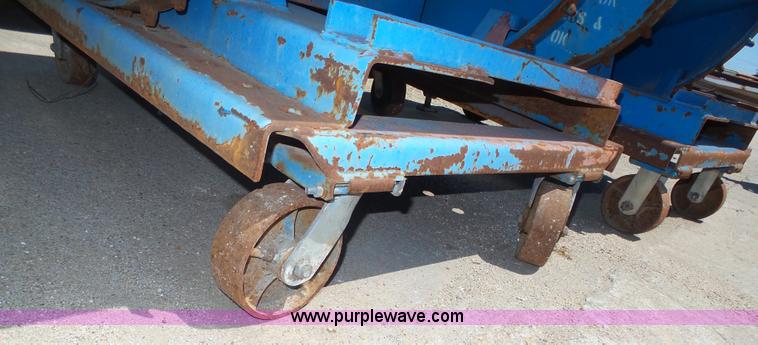 image for item K8402 (4) self dumping hoppers