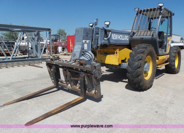 image for item K8404 2000 New Holland LM850 telehandler