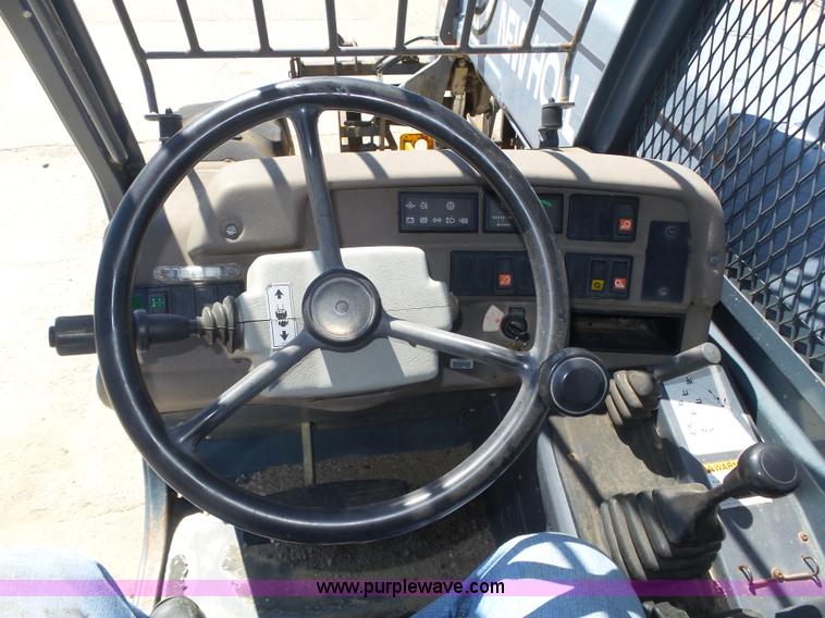 image for item K8404 2000 New Holland LM850 telehandler
