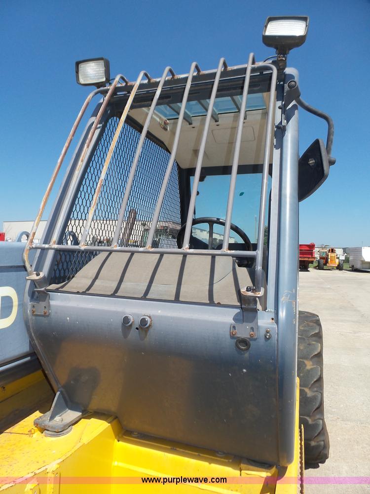 image for item K8404 2000 New Holland LM850 telehandler