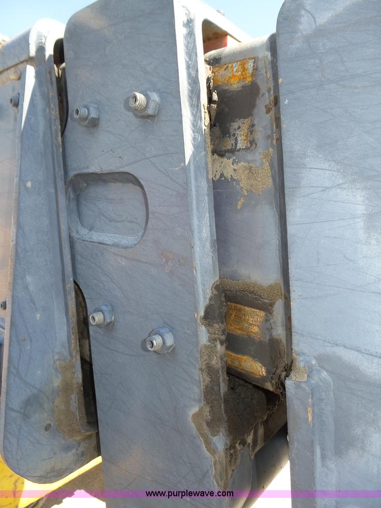 image for item K8404 2000 New Holland LM850 telehandler