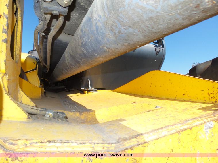image for item K8404 2000 New Holland LM850 telehandler