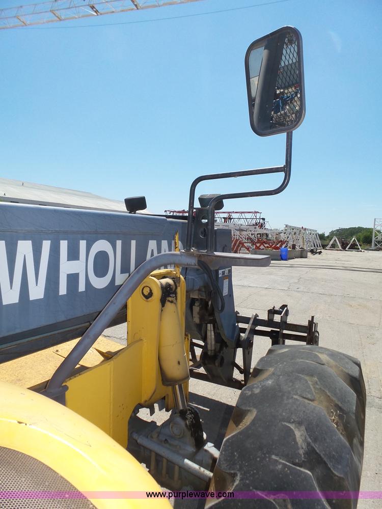 image for item K8404 2000 New Holland LM850 telehandler