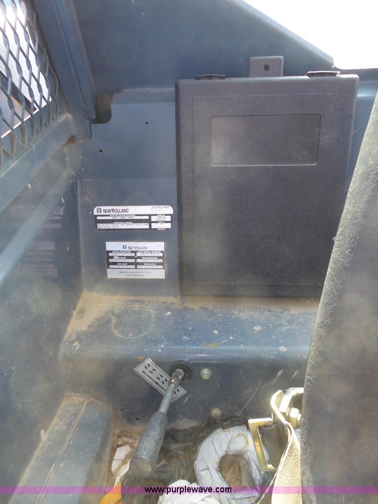 image for item K8404 2000 New Holland LM850 telehandler