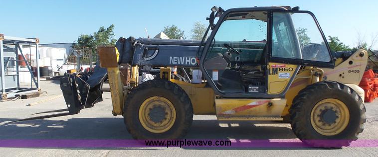 image for item K8405 2000 New Holland LM860 low profile telehandler