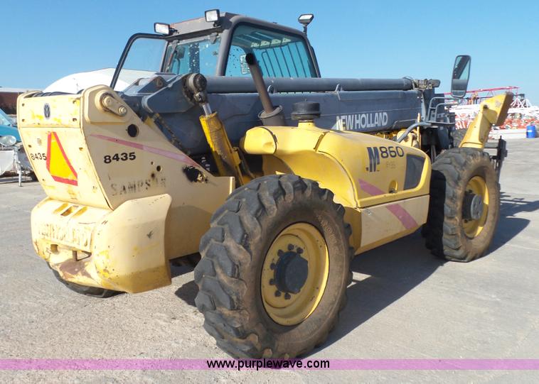 image for item K8405 2000 New Holland LM860 low profile telehandler