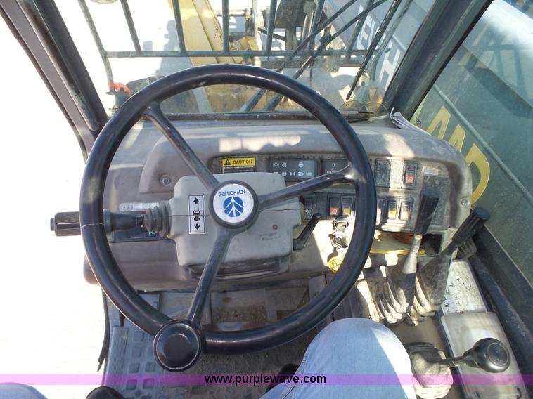 image for item K8405 2000 New Holland LM860 low profile telehandler