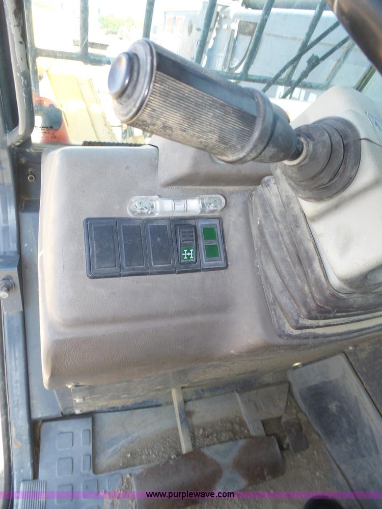 image for item K8405 2000 New Holland LM860 low profile telehandler