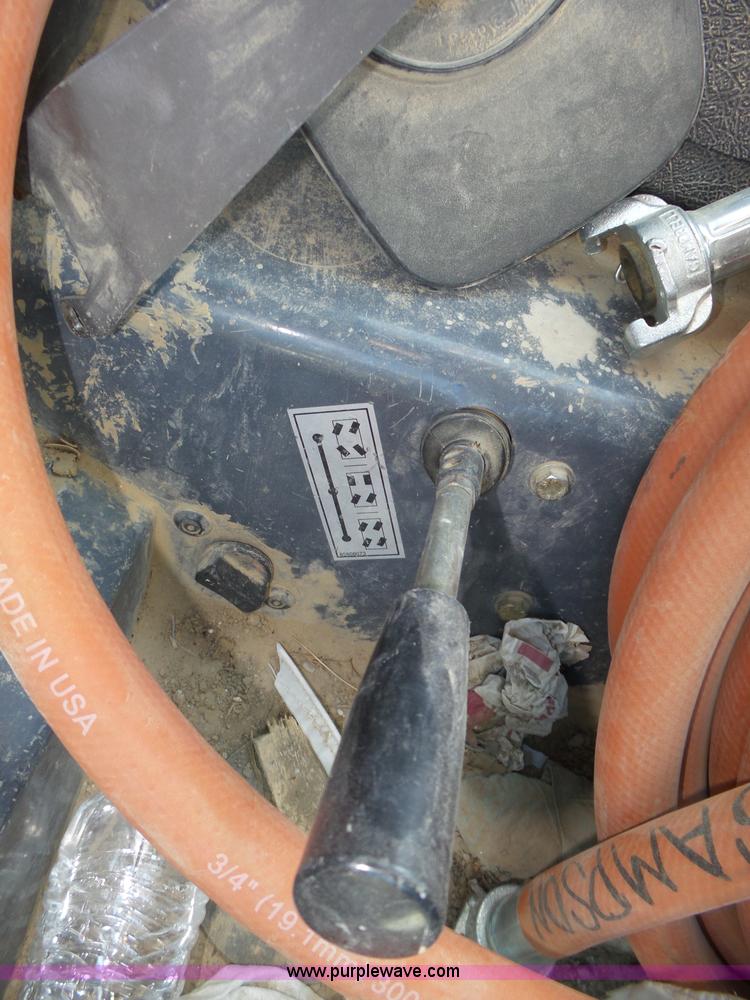 image for item K8405 2000 New Holland LM860 low profile telehandler