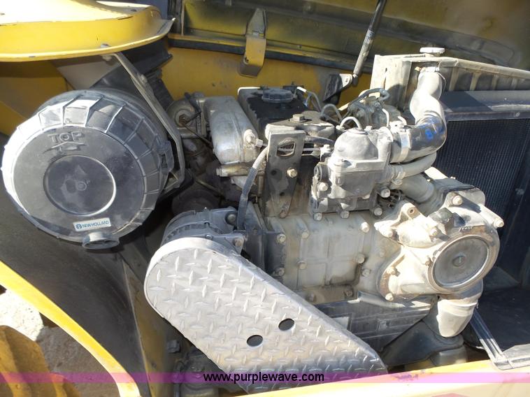 image for item K8405 2000 New Holland LM860 low profile telehandler