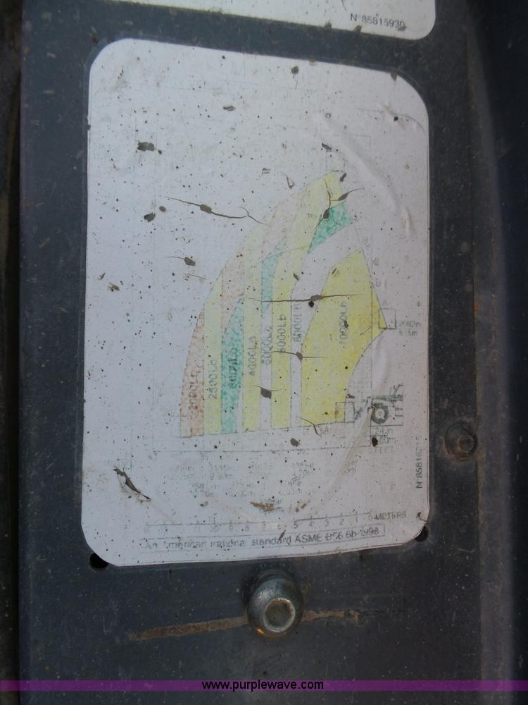 image for item K8406 New Holland LM860 low profile telehandler