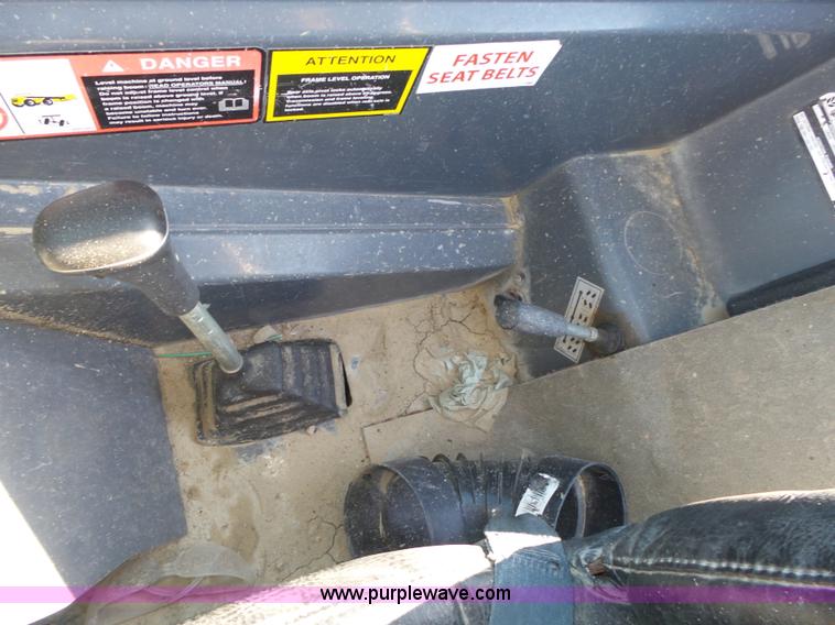 image for item K8406 New Holland LM860 low profile telehandler