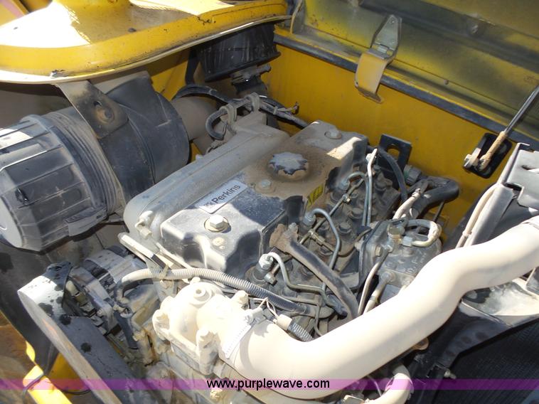 image for item K8406 New Holland LM860 low profile telehandler