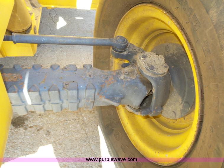 image for item K8406 New Holland LM860 low profile telehandler