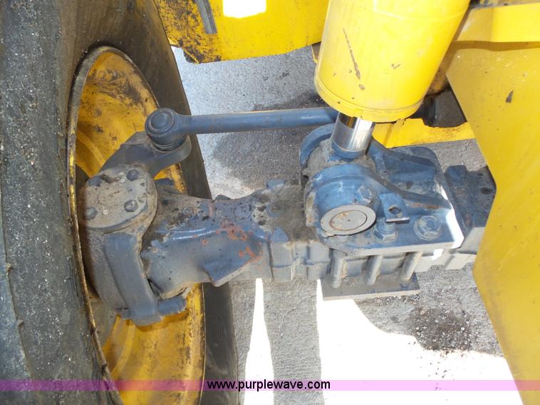 image for item K8406 New Holland LM860 low profile telehandler