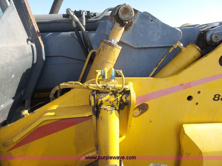 image for item K8406 New Holland LM860 low profile telehandler