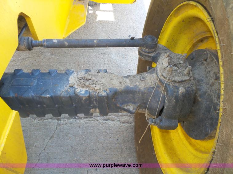 image for item K8406 New Holland LM860 low profile telehandler