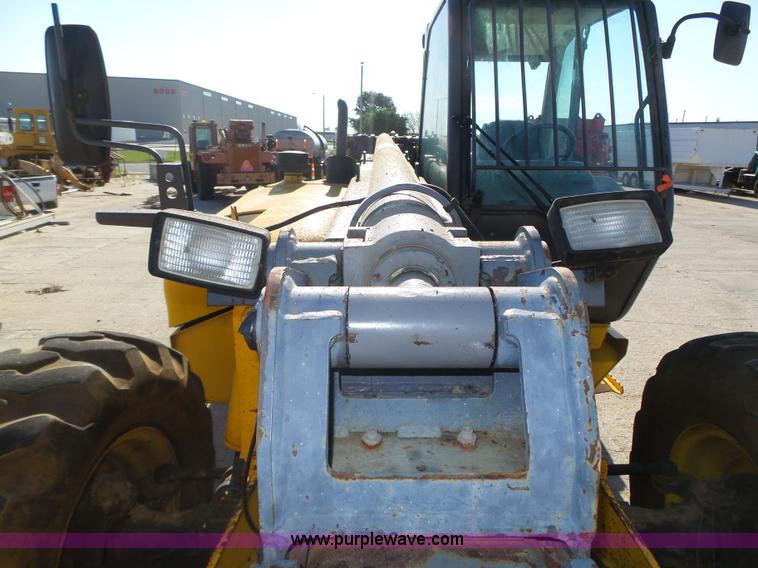 image for item K8406 New Holland LM860 low profile telehandler