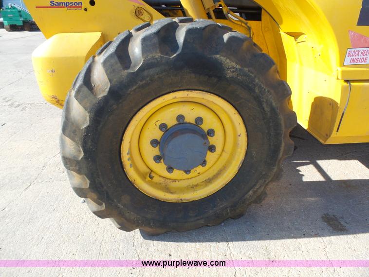 image for item K8406 New Holland LM860 low profile telehandler