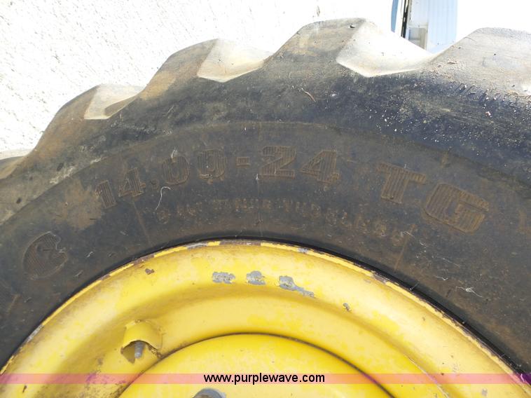 image for item K8406 New Holland LM860 low profile telehandler