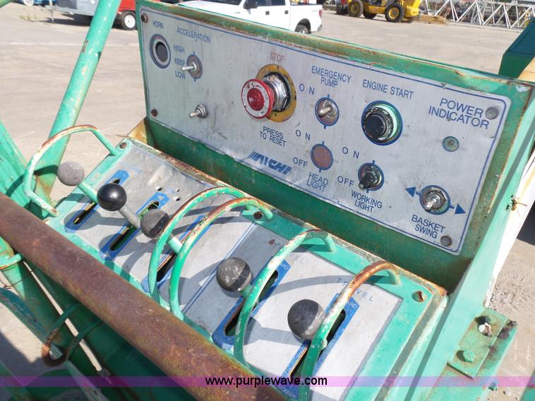 image for item K8407 1990 Aichi SR181 boom lift