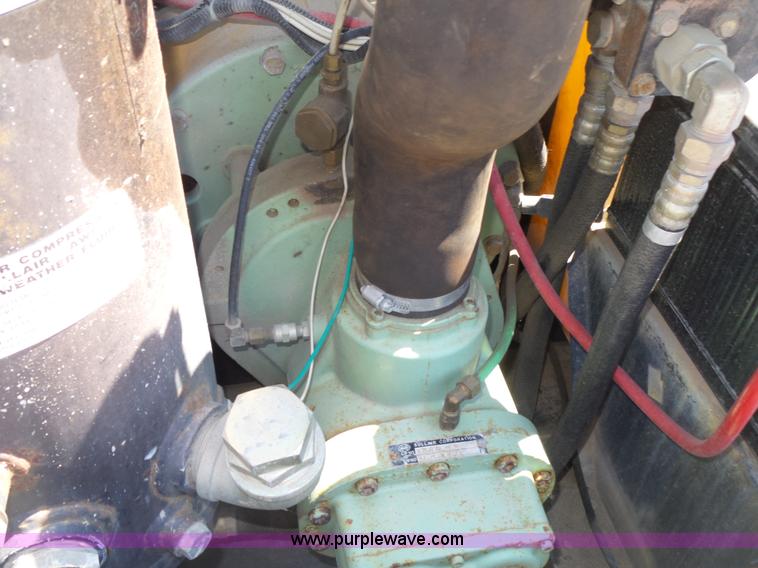 image for item K8415 2006 Sullair 185JD air compressor