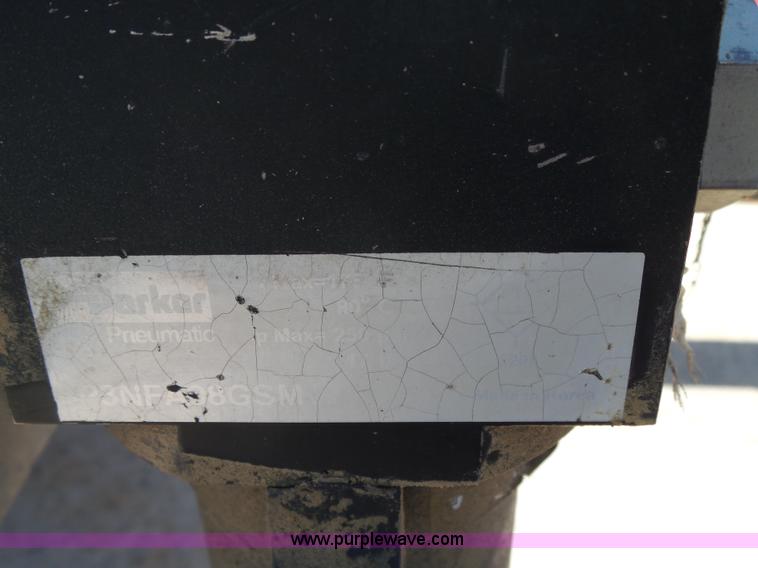 image for item K8415 2006 Sullair 185JD air compressor