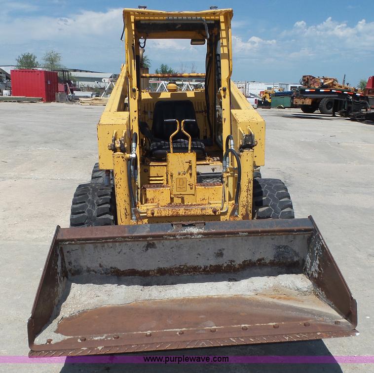 image for item K8419 Hydra Mac 1700 skid steer