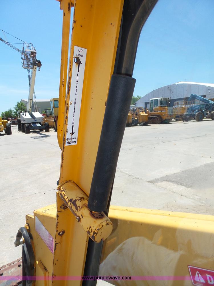 image for item K8419 Hydra Mac 1700 skid steer