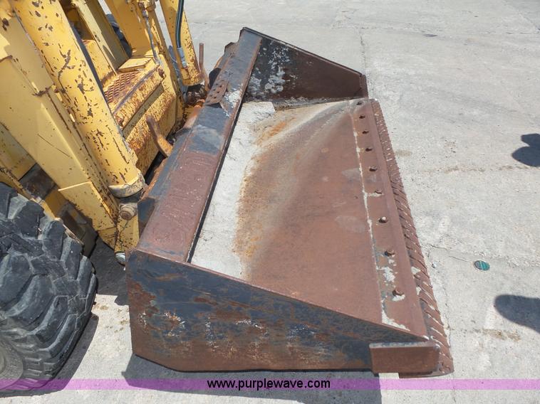 image for item K8419 Hydra Mac 1700 skid steer