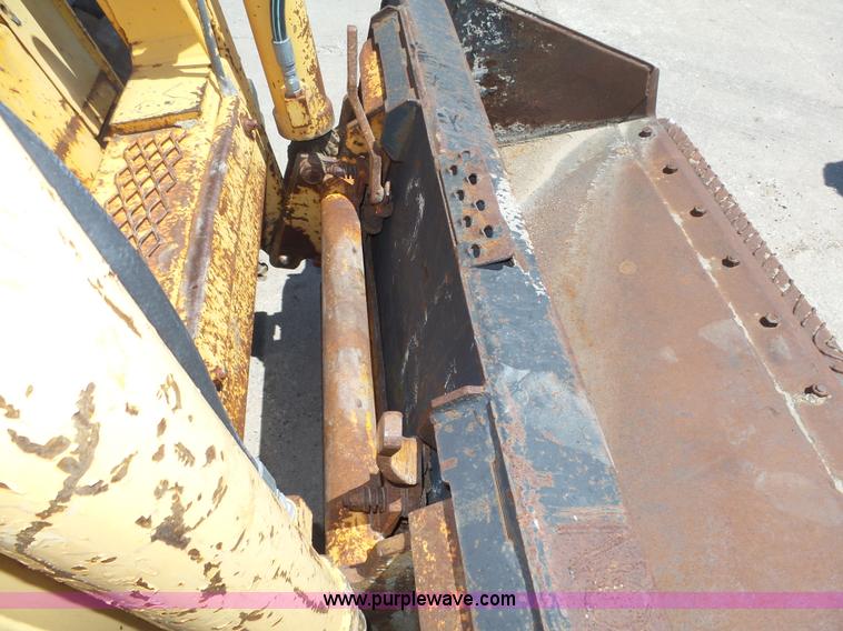 image for item K8419 Hydra Mac 1700 skid steer