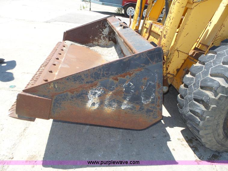 image for item K8419 Hydra Mac 1700 skid steer
