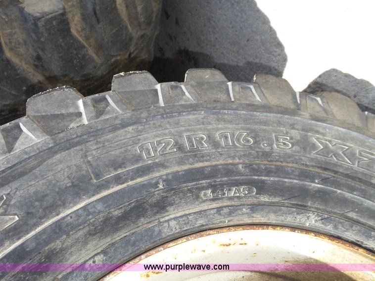 image for item K8419 Hydra Mac 1700 skid steer