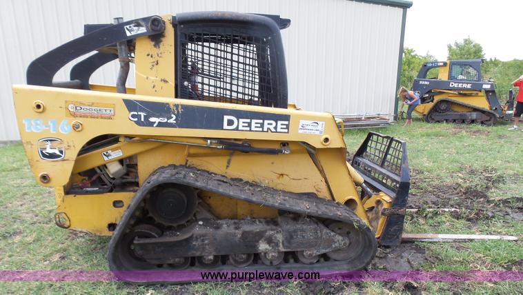 image for item L1578 2007 John Deere CT332 skid steer