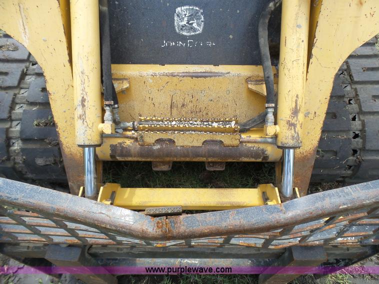 image for item L1578 2007 John Deere CT332 skid steer