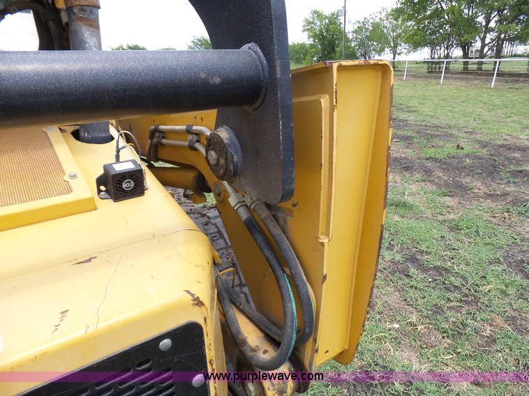 image for item L1578 2007 John Deere CT332 skid steer
