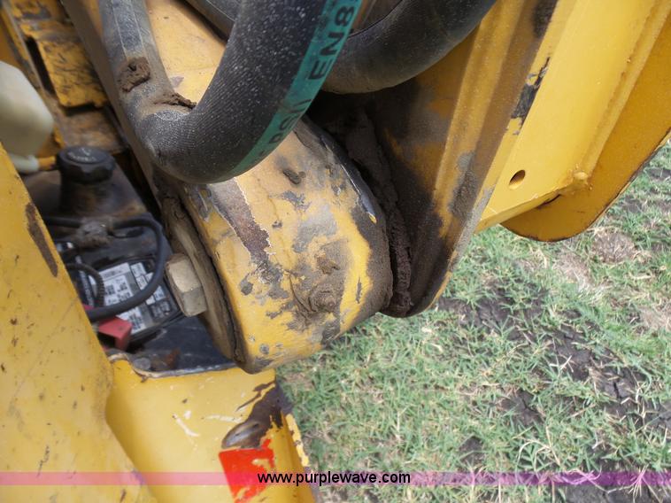 image for item L1578 2007 John Deere CT332 skid steer