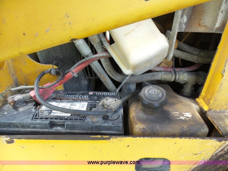 image for item L1578 2007 John Deere CT332 skid steer