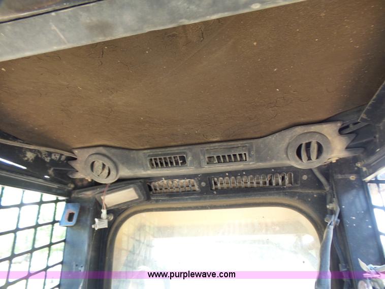 image for item L1578 2007 John Deere CT332 skid steer