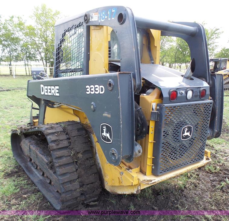 image for item L1579 2010 John Deere 333D skid steer