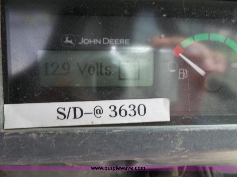 image for item L1579 2010 John Deere 333D skid steer