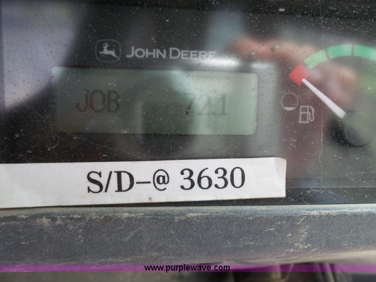 image for item L1579 2010 John Deere 333D skid steer