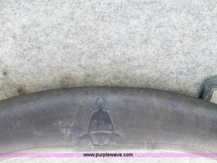 image for item L1579 2010 John Deere 333D skid steer