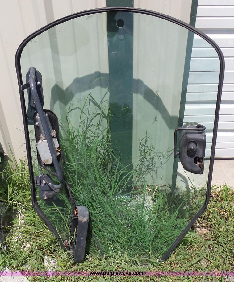 image for item L1579 2010 John Deere 333D skid steer