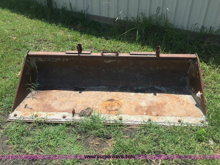 image for item L1579 2010 John Deere 333D skid steer