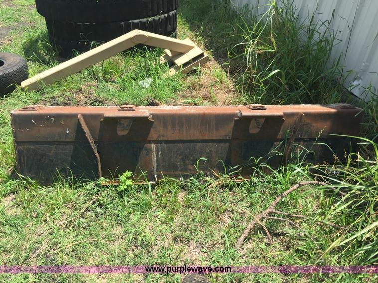 image for item L1579 2010 John Deere 333D skid steer