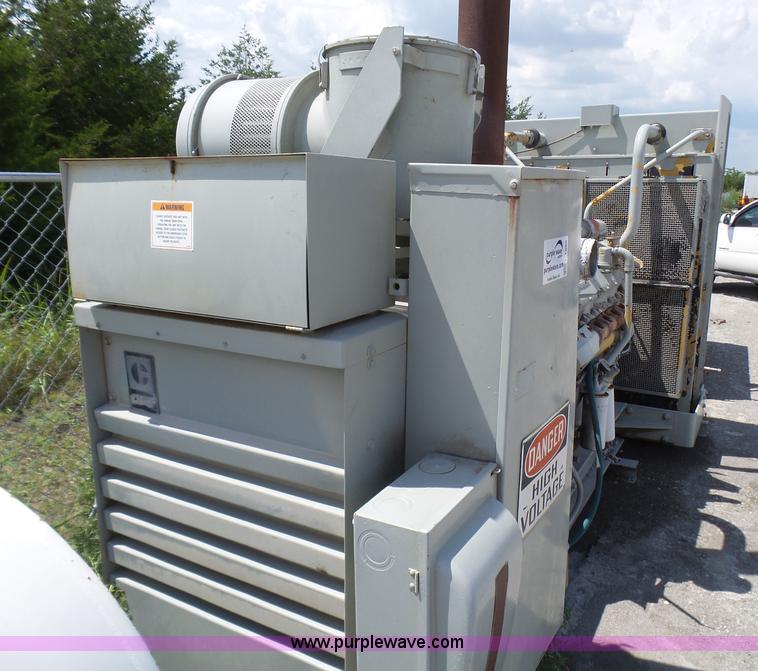 image for item L1580 Caterpillar SR4 generator