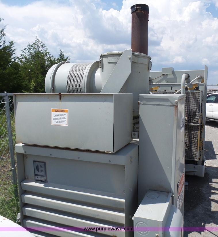 image for item L1580 Caterpillar SR4 generator