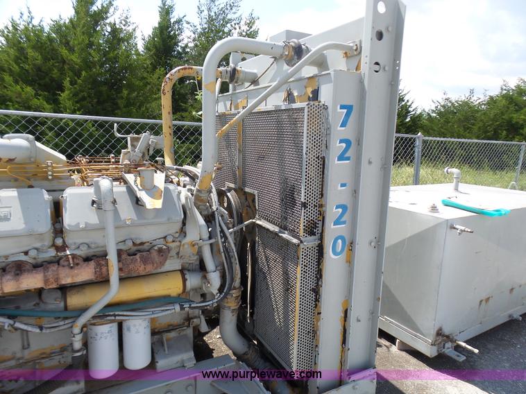 image for item L1580 Caterpillar SR4 generator